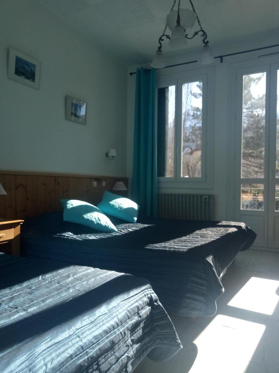La Grande Eperviere Hotel Barcelonnette Bilik gambar